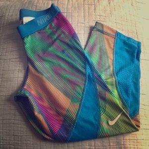 Colorful Nike Pro 3/4 leg Capri workout leggings